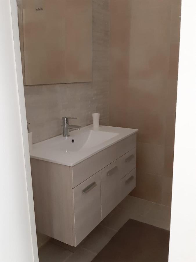 Pietra Bianca Appartment Bari Kültér fotó