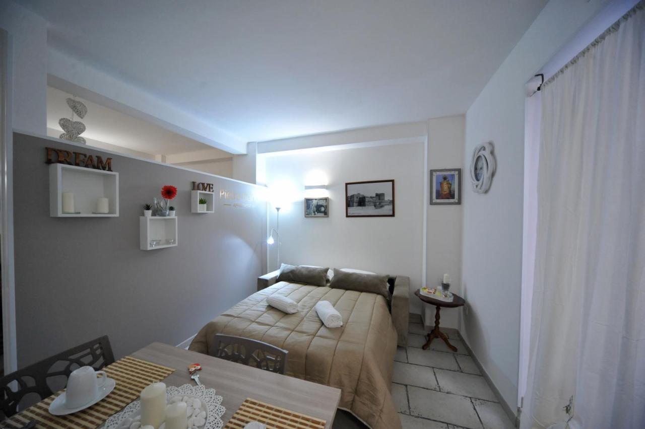 Pietra Bianca Appartment Bari Kültér fotó