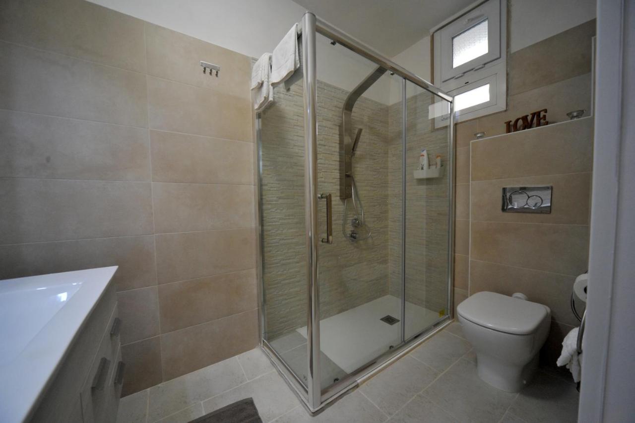 Pietra Bianca Appartment Bari Kültér fotó