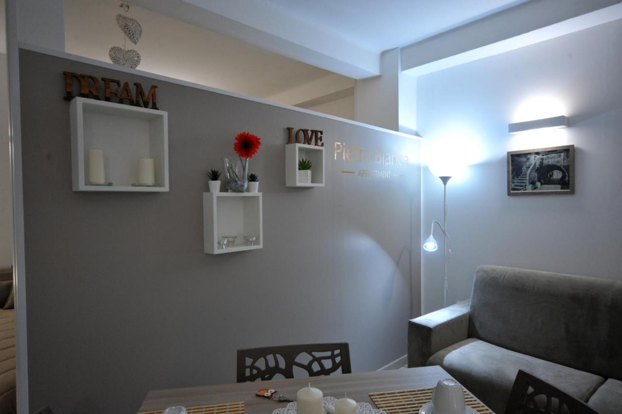 Pietra Bianca Appartment Bari Kültér fotó